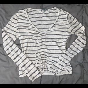 Charlotte Russe Longsleeve Cropped Shirt